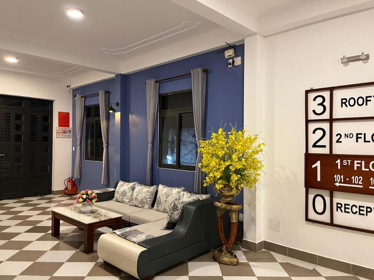 Queenie House Guest house *